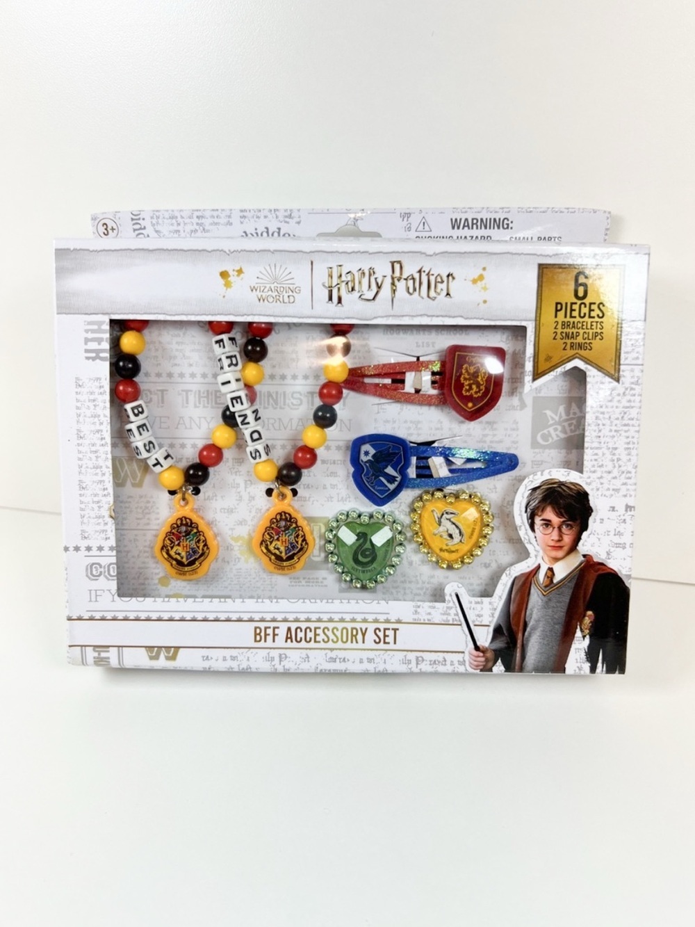 NIB Harry Potter Wizarding World BFF 6 Piece Accessory Set Bracelets & hair Clip